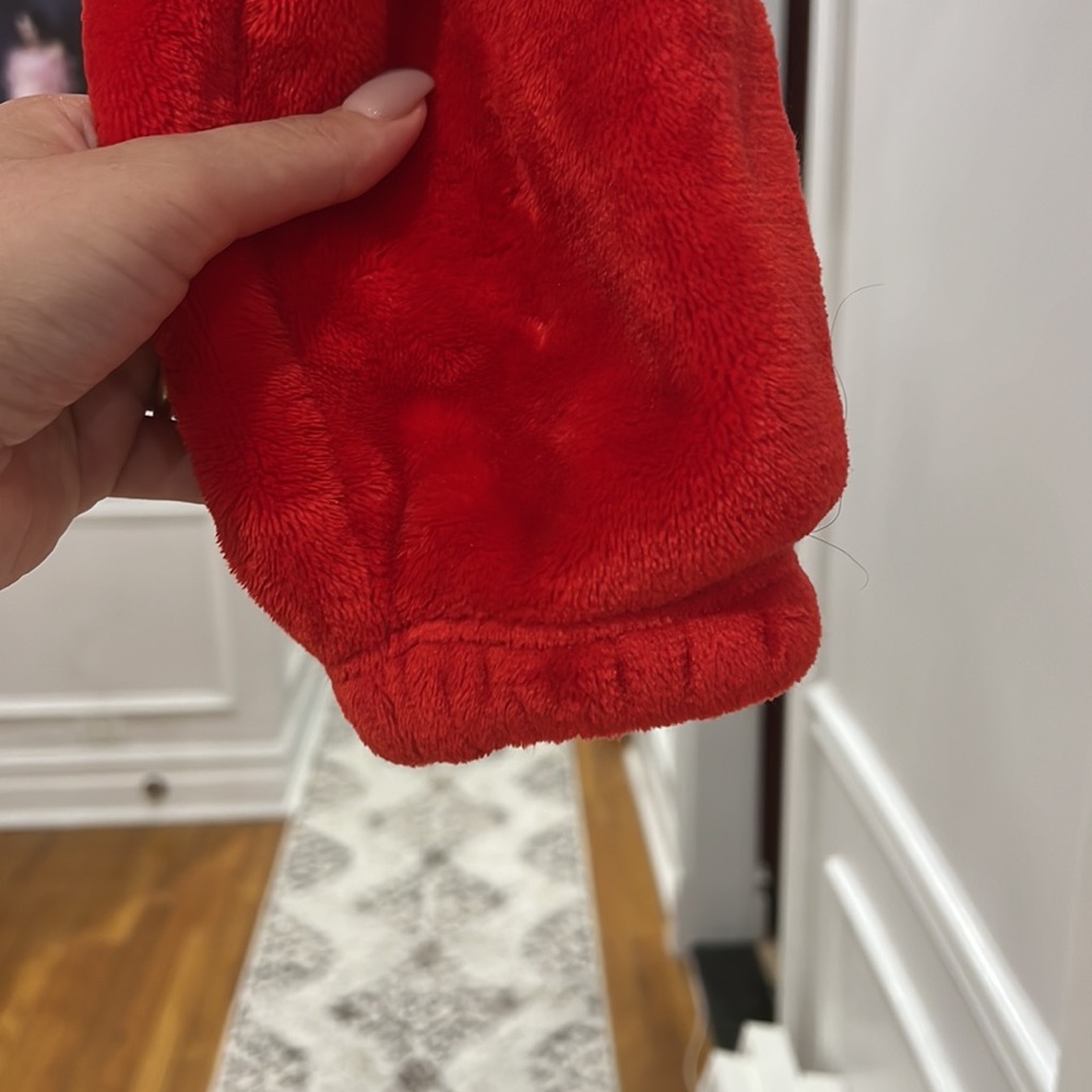 Over it red size Large furry teddy crop sweater - Picture 5 of 7